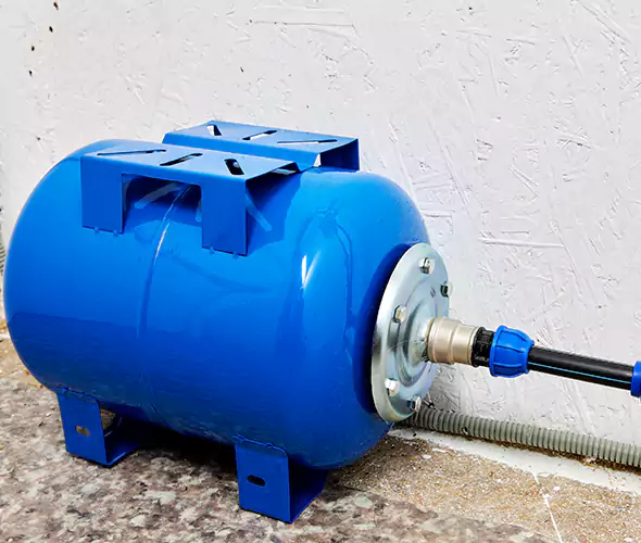 Expert Plumber for Well Pressure Tank Replacement in Sebastian, FL: Schedule Affordable Tank Replacement Services with Us